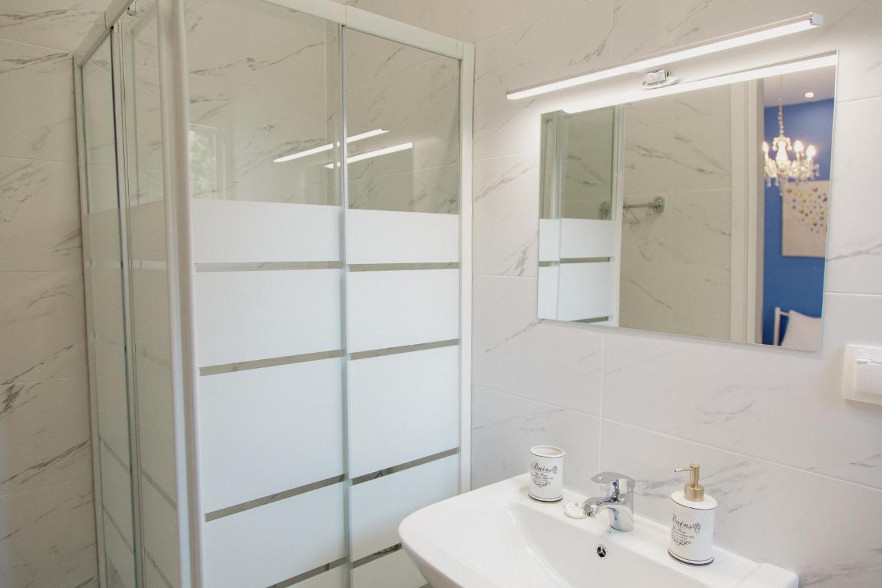 Yard Rooms Corinth Экстерьер фото