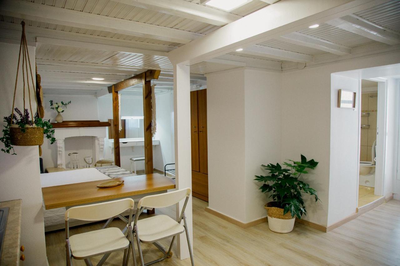 Yard Rooms Corinth Экстерьер фото